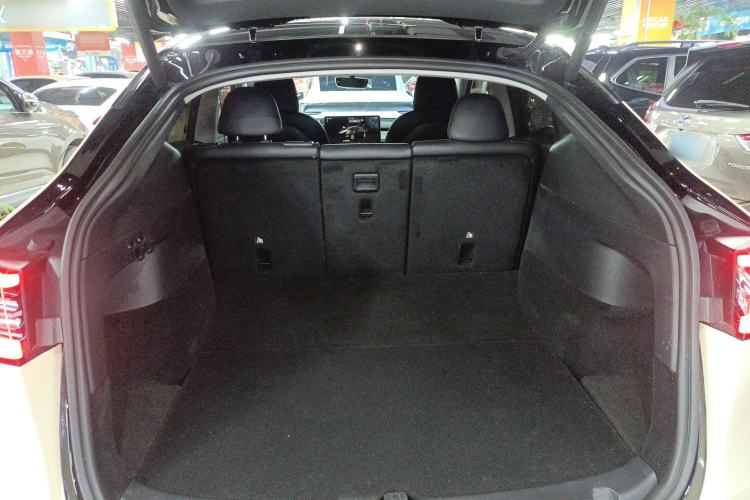 Used Tesla Model Y 2022 Rear-Wheel-Drive Version
