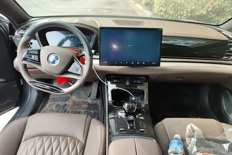 Used BYD Han 2023 EV Champion Edition 605KM Front-Drive Premium Model
