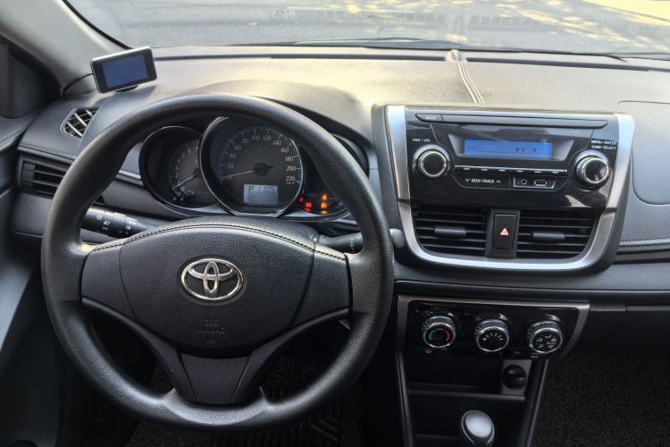 Used Toyota YARiS L 2016 Revised 1.5E CVT Charming Edition
