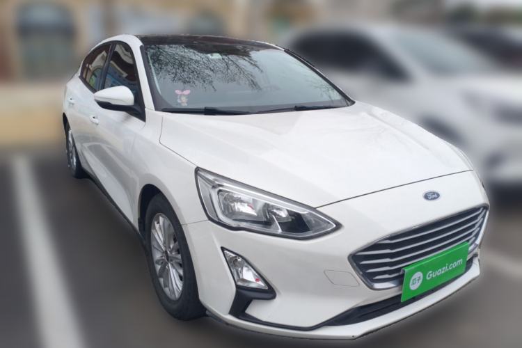 Used Ford Focus 2019 Sedan EcoBoost 125 Automatic Trendy Model China VI Standard
