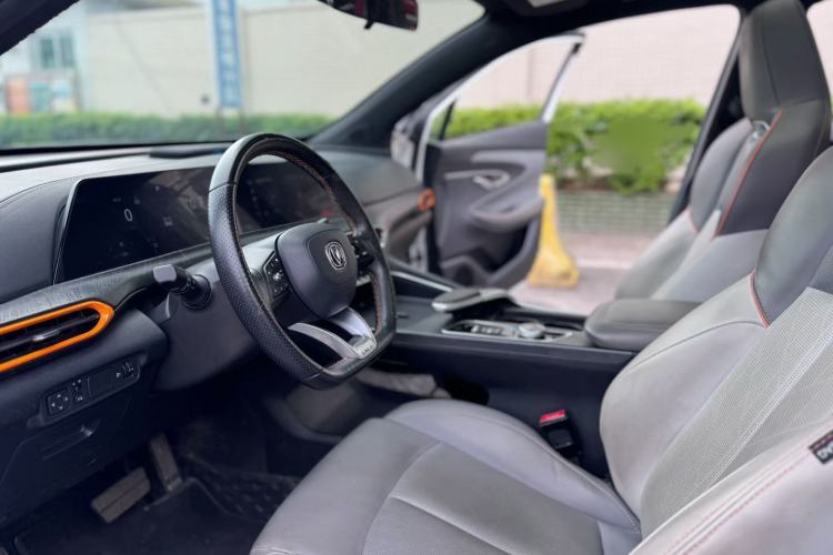 Used Changan UNI-T 2022 1.5T Prestige Version
