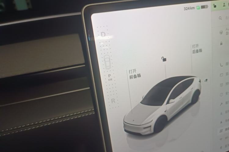 Used Tesla Model Y 2025 Long-Range All-Wheel-Drive Version
