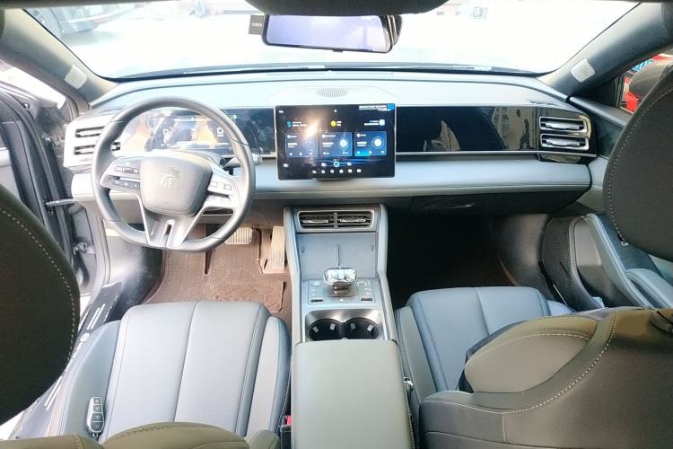 Used BYD Qin L 2024 DM-i 120KM Leading Model
