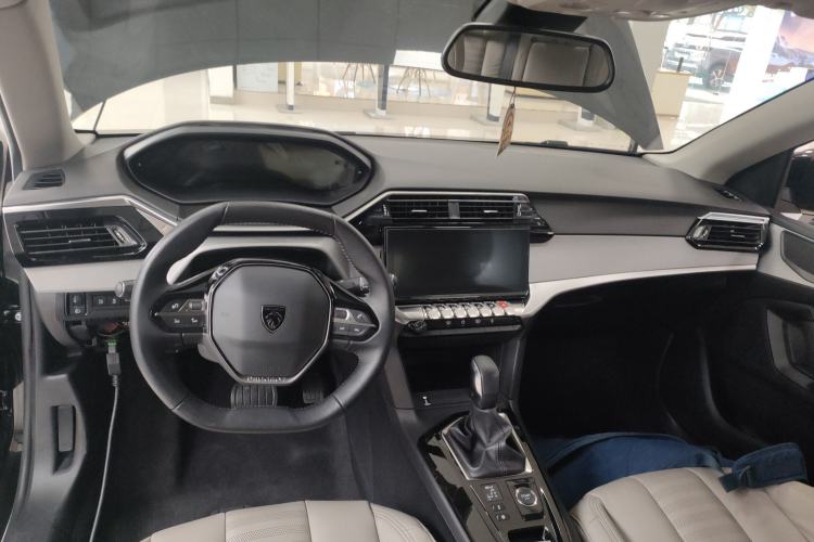 Used Peugeot 408 2022 1.6T Dream Edition
