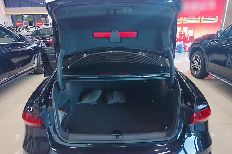 Used Audi A7L 2024 45TFSI quattro S-line Visionary Edition Flow Crystal Package