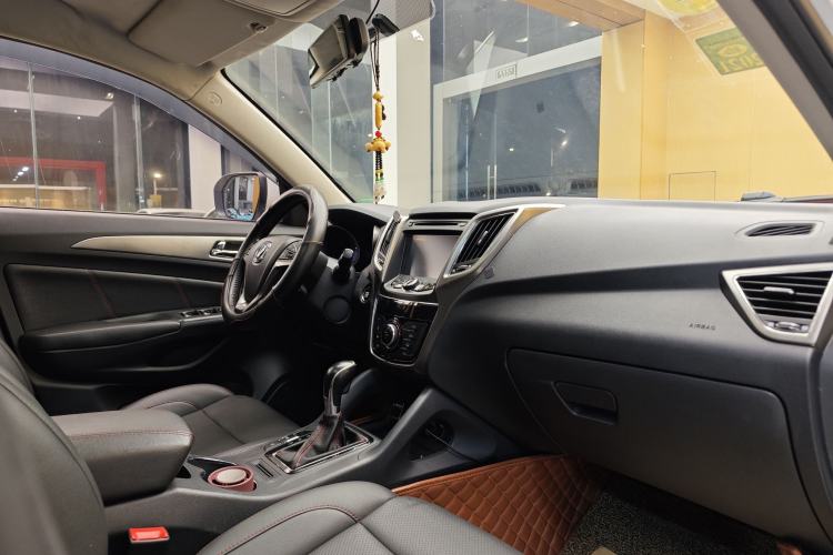 Used Changan CS75 2016 1.8T Automatic Elite Model China V Standard
