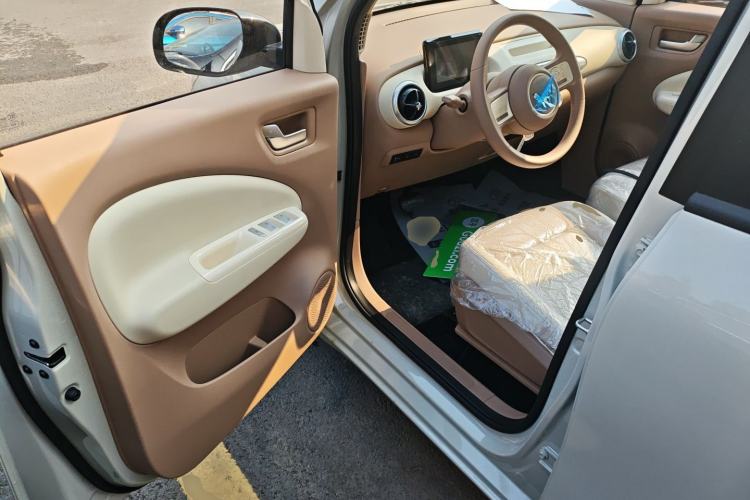 Used Wuling Hongguang MINIEV 2025 Four-Door Version Advanced Edition
