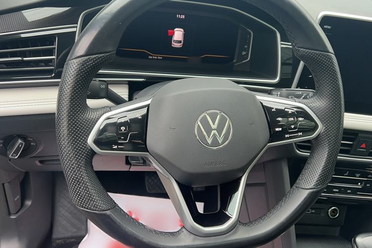 Used Volkswagen Tiguan L 2022 330TSI Automatic Two-Wheel Drive Smart Edition