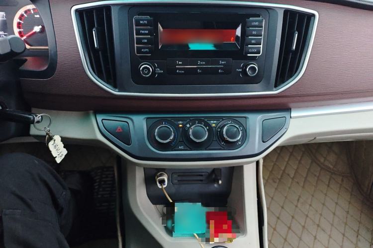 Used FORTHING Lingzhi 2019 M5L 1.6L 7-Seater Standard Model China VI
