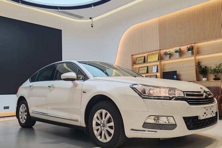 Used Citroen C5 2014 1.6T Automatic Luxury Model
