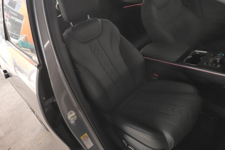 Used BYD Song L DM-i 2025 Intelligent Driving Version 160 km Beyond-Range Type
