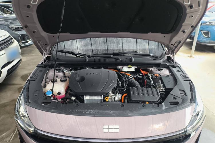 Used  L6 2024 125km Creative Edition
