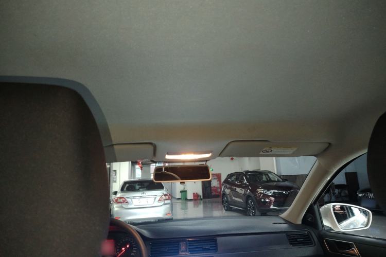 Used Volkswagen Santana 2016 1.6L Manual Fashion Edition