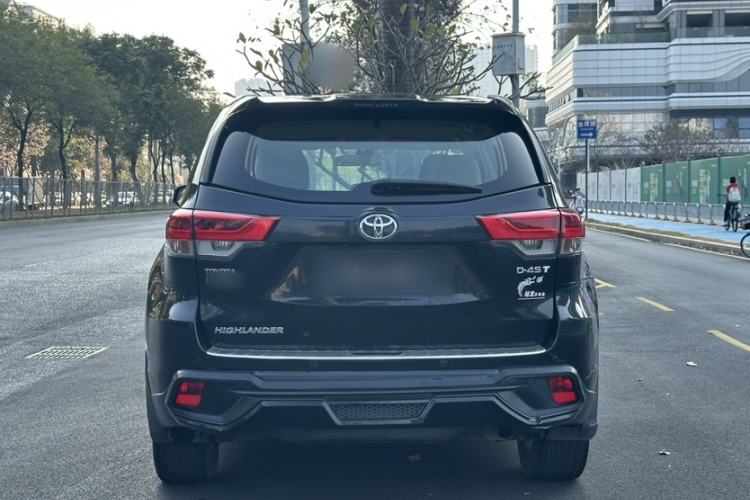 Used Toyota Highlander 2018 2.0T Two-Wheel Drive Elite Version 5 Seats China VI Standard