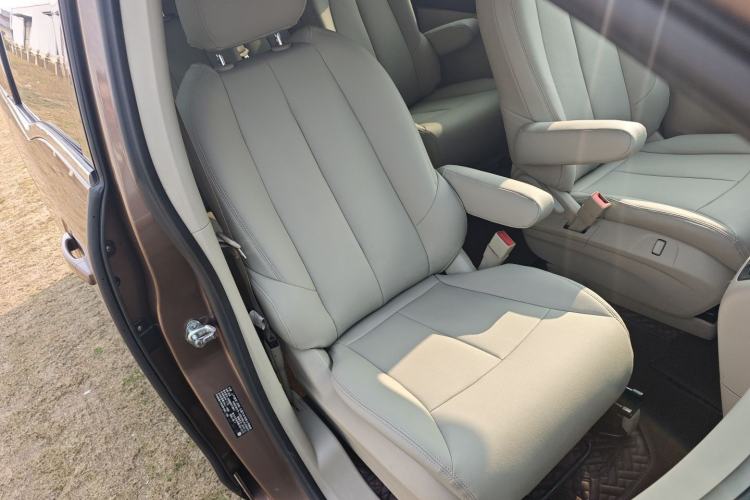 Used Buick GL8 2018 28T Comfort Model China VI Standard
