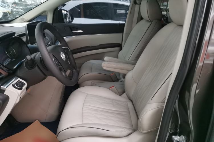 Used Buick GL8 2022 Land Executive Class 652T Prestige Model
