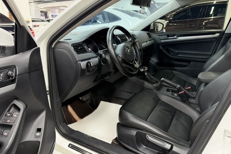 Used Volkswagen Sagitar 2018 280TSI DSG Comfort Model