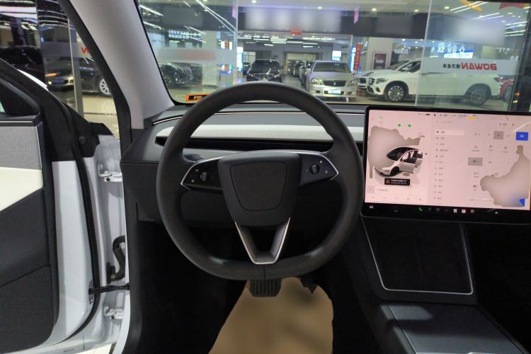 Used Tesla Model Y 2025 Rear-Wheel-Drive Version
