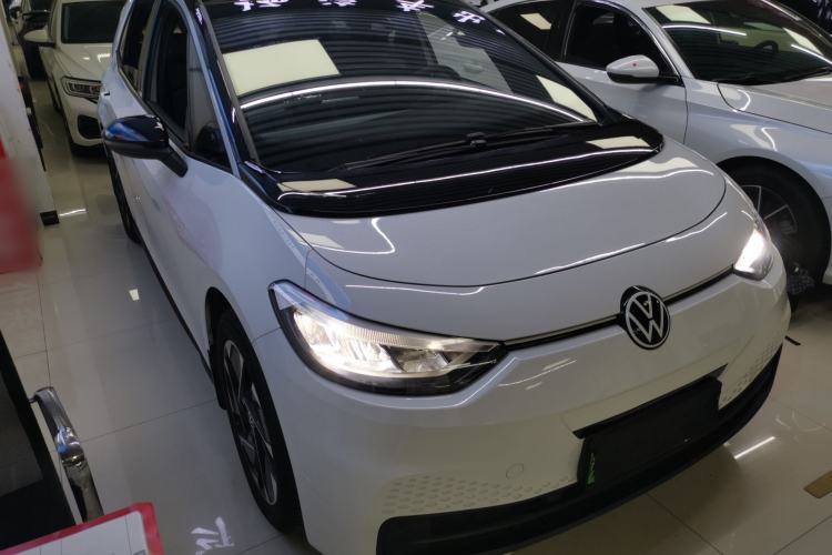 Used Volkswagen ID.3 2025 Smart Edition Outstanding Model
