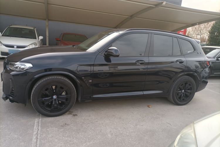 Used BMW iX3 2021 Updated Leading Edition
