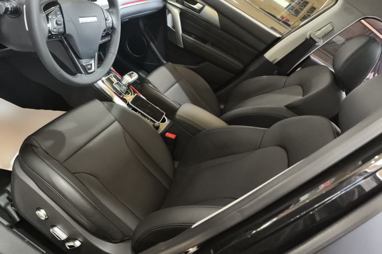 Used Haval H2 2018 Blue-Label 1.5T Dual-Clutch Two-Wheel-Drive Luxury Model