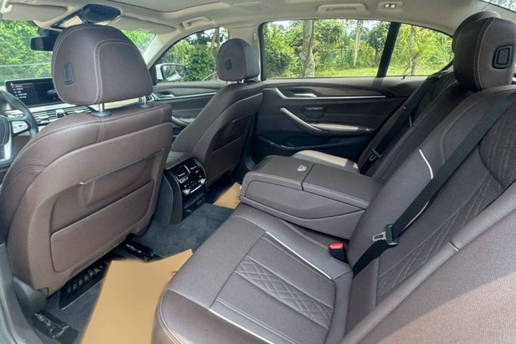 Used BMW 5 Series 2021 Restyled 530Li Leading Edition Luxury Package
