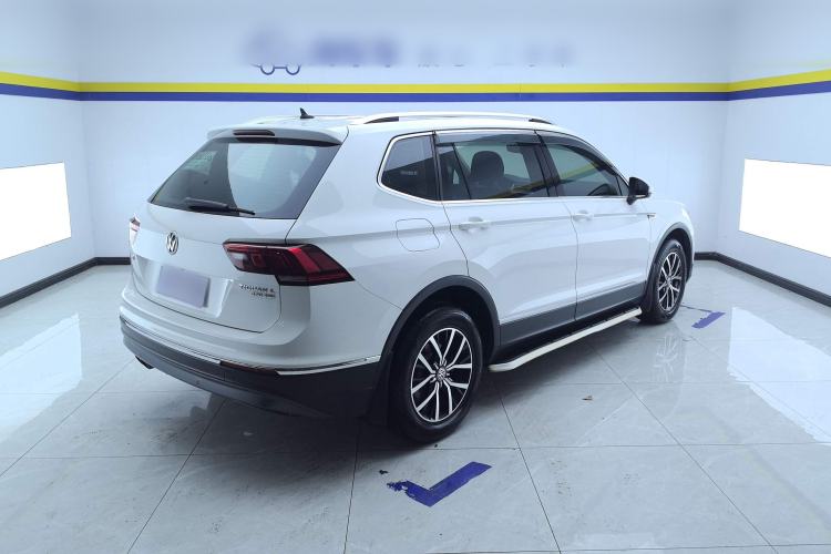 Used Volkswagen Tiguan L 2017 330TSI Automatic Two-Wheel Drive Luxury Edition
