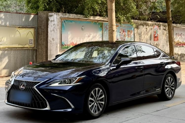 Used Lexus ES 2021 300h Excellence Edition