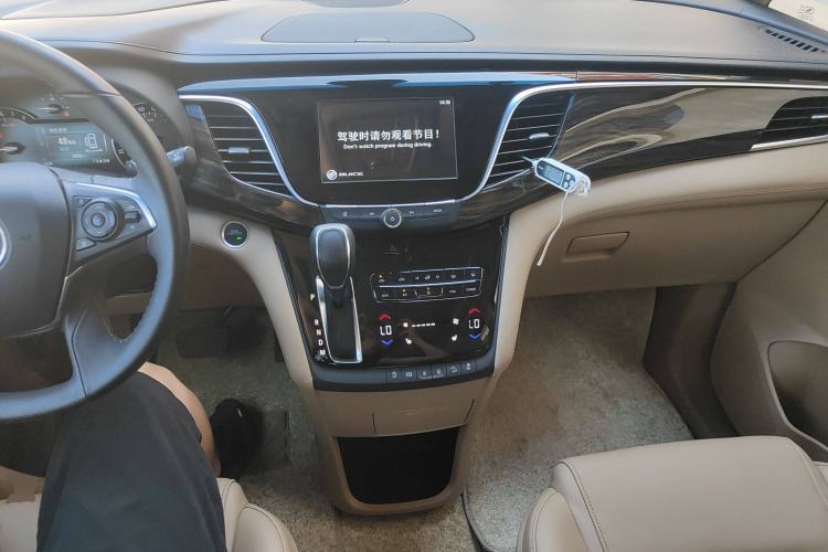 Used Buick GL8 2017 ES 28T Luxury Model China V Standard
