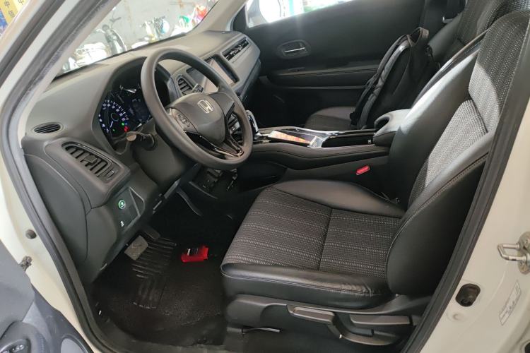 Used Honda Vezel 2017 1.8L CVT Front-Wheel Drive Pioneer Edition