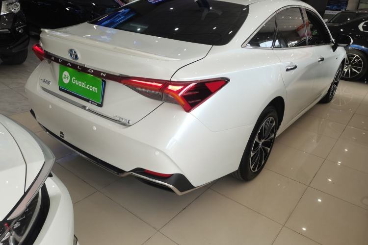 Used Toyota Avalon 2022 Dual-Engine 2.5L Luxury Edition