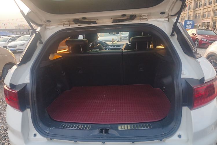 Used Land X7 2015 2.0T Panoramic Prestige Edition
