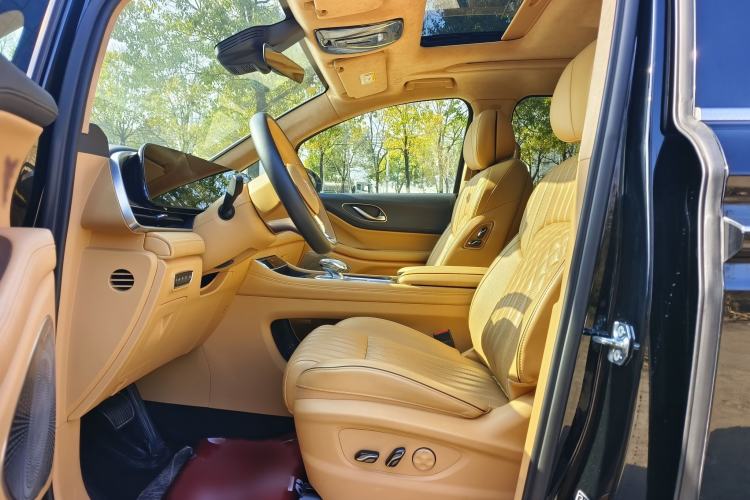 Used VOYAH Dream 2024 PHEV Ultra-Long Range Flagship Edition
