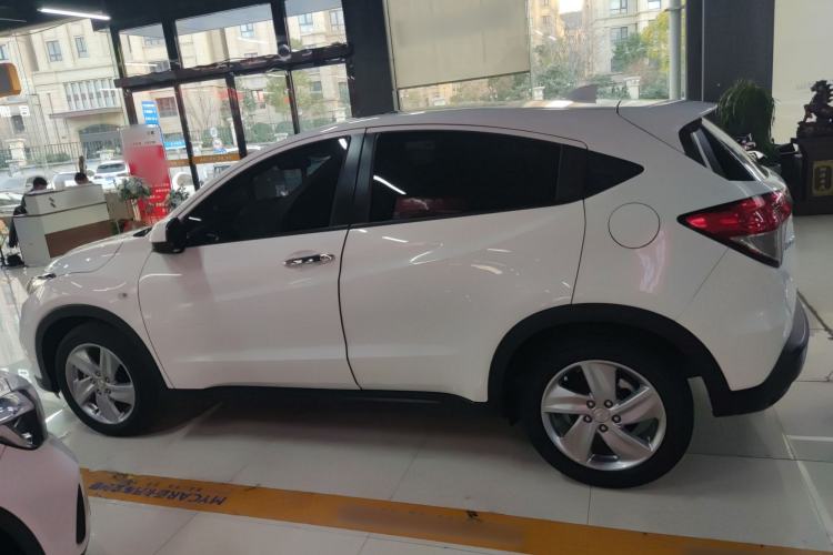 Used Honda Vezel 2022 1.5L CVT Elite Smart Edition
