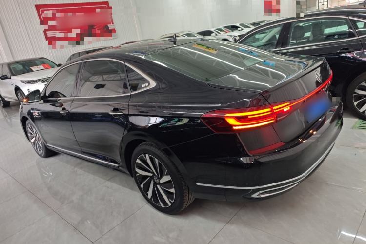 Used Volkswagen Passat 2023 330TSI Starry Elite Edition
