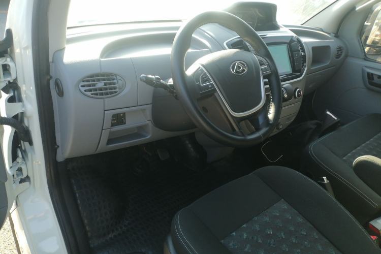 Used SAIC MAXUS Xintu V80 2019 2.5T Classic Model AMT Aoyuntong Long Wheelbase High-Roof 7-Seater