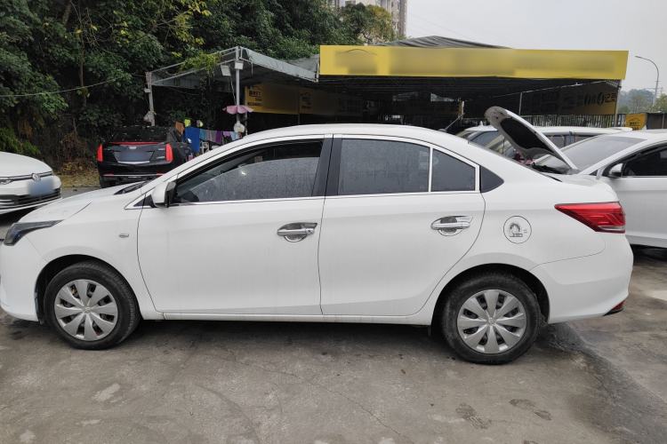 Used Toyota YARiS L 2019 1.5E CVT Dynamic Edition China VI compliant