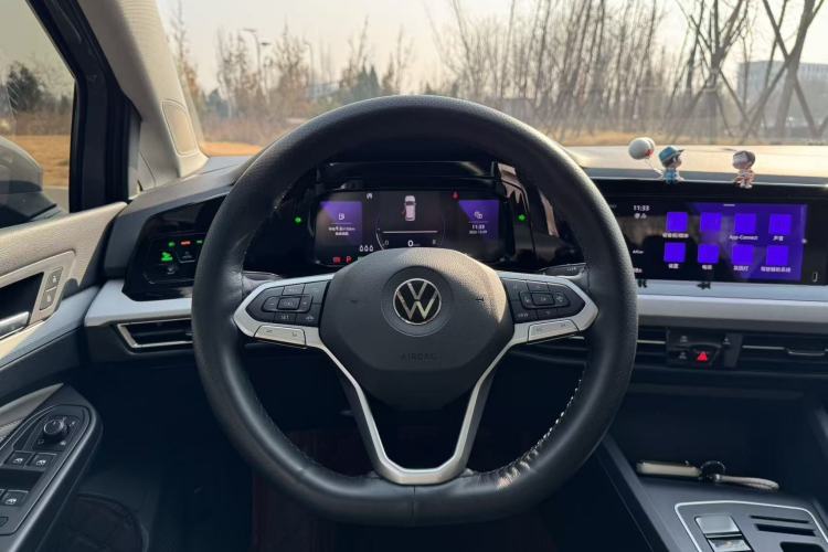 Used Volkswagen Golf 2023 Facelift 280TSI DSG Pro
