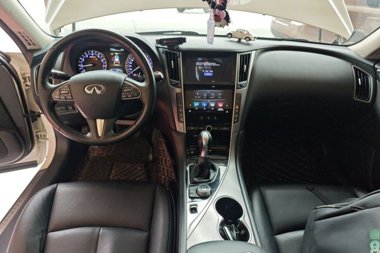 Used Infiniti Q50L 2015 2.0T Enjoyment Edition
