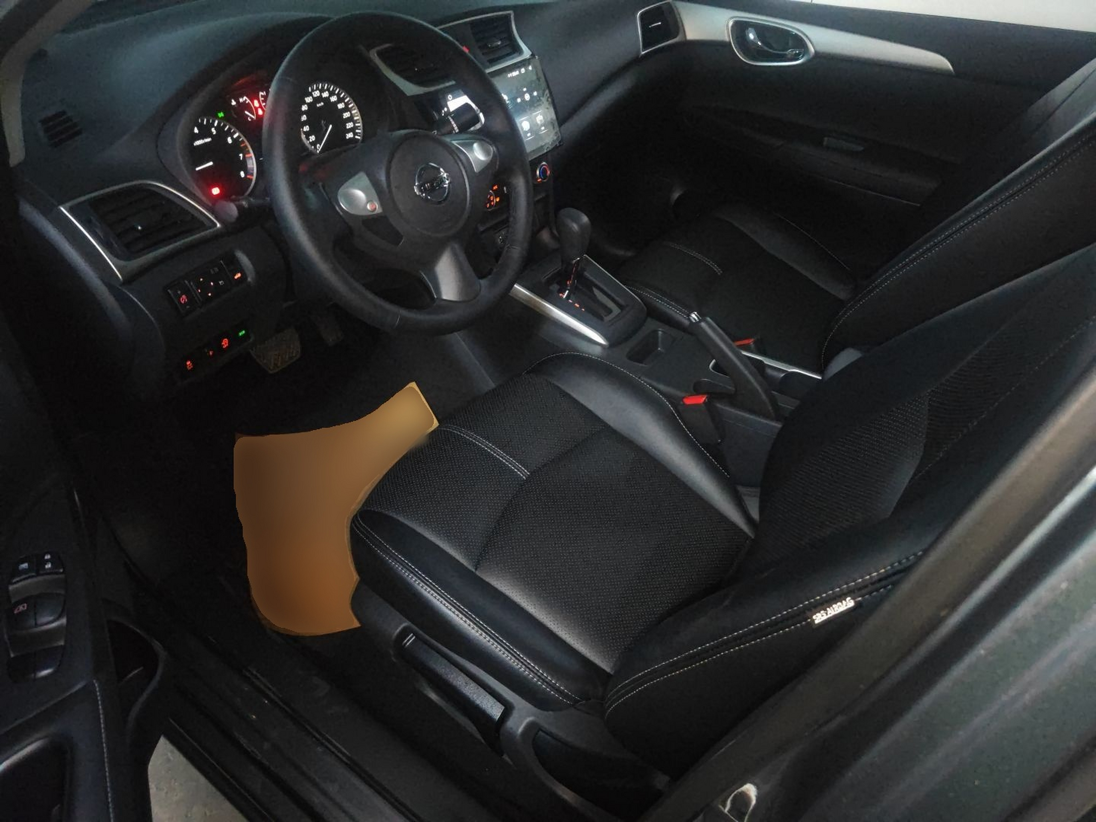 Переднее сиденье в автомобиле