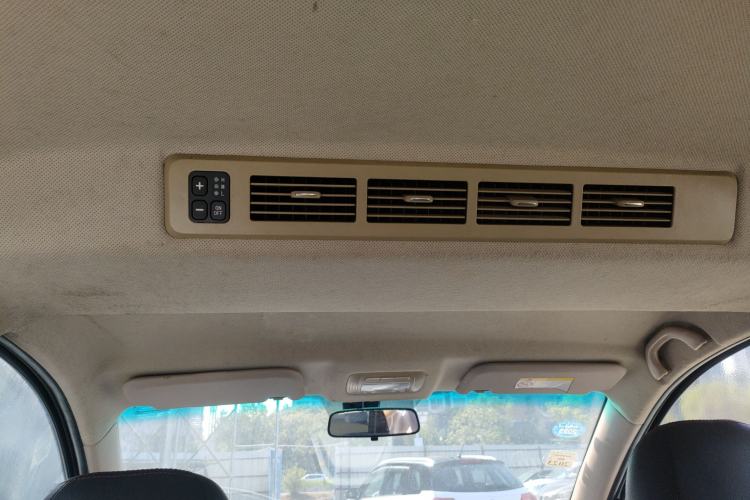 Used Jinbei 750 2016 1.5L e-Drive Version