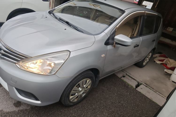 Used Nissan Livina 2015 1.6XE Manual Comfort Edition
