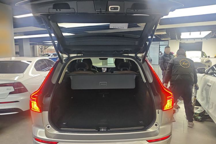 Used Volvo XC60 2019 T5 4x4 Zhiyuan Edition China VI Standard
