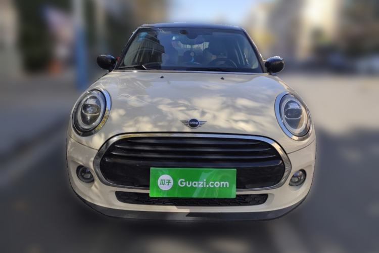 Used  MINI 2019 1.5T COOPER Classic Edition Five-Door Version
