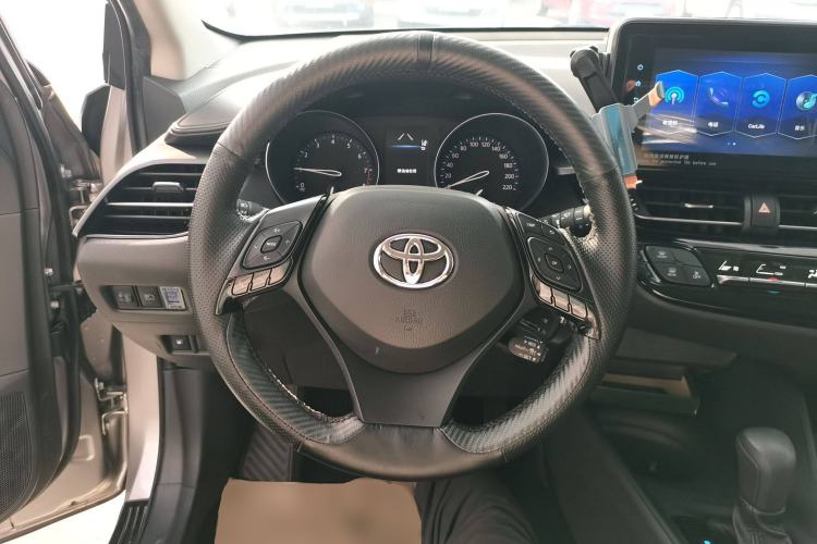 Used Toyota IZOA 2021 2.0L Yidong Edition
