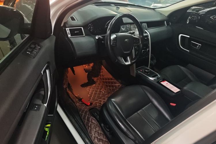 Used Land Rover Discovery Sport 2018 240 PS SE Version
