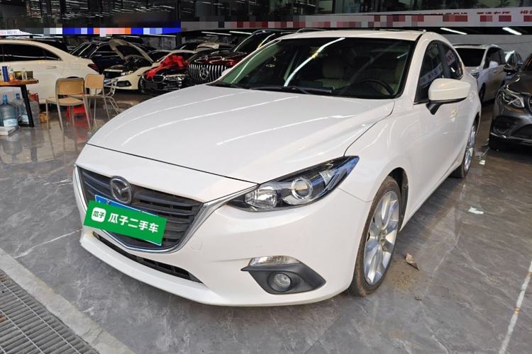 Used Mazda Mazda 3 Axela 2014 Sedan 2.0L Automatic Sport Model