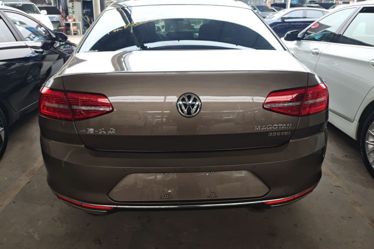 Used Volkswagen Magotan 2019 330TSI DSG Leading Model China VI Standard