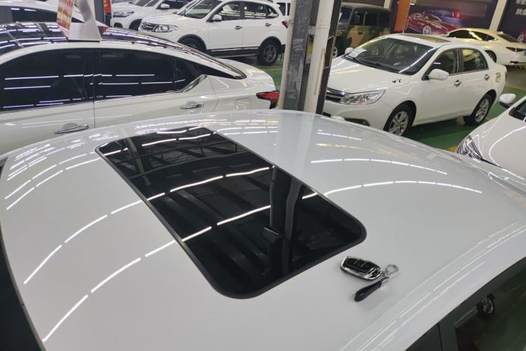 Used Roewe i5 2023 1.5L CVT Luxury Edition
