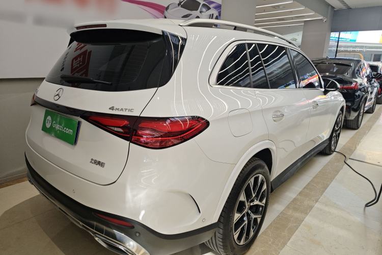 Used Mercedes-Benz GLC 2023 Facelift GLC 260 L 4MATIC Luxury Version 5 Seats
